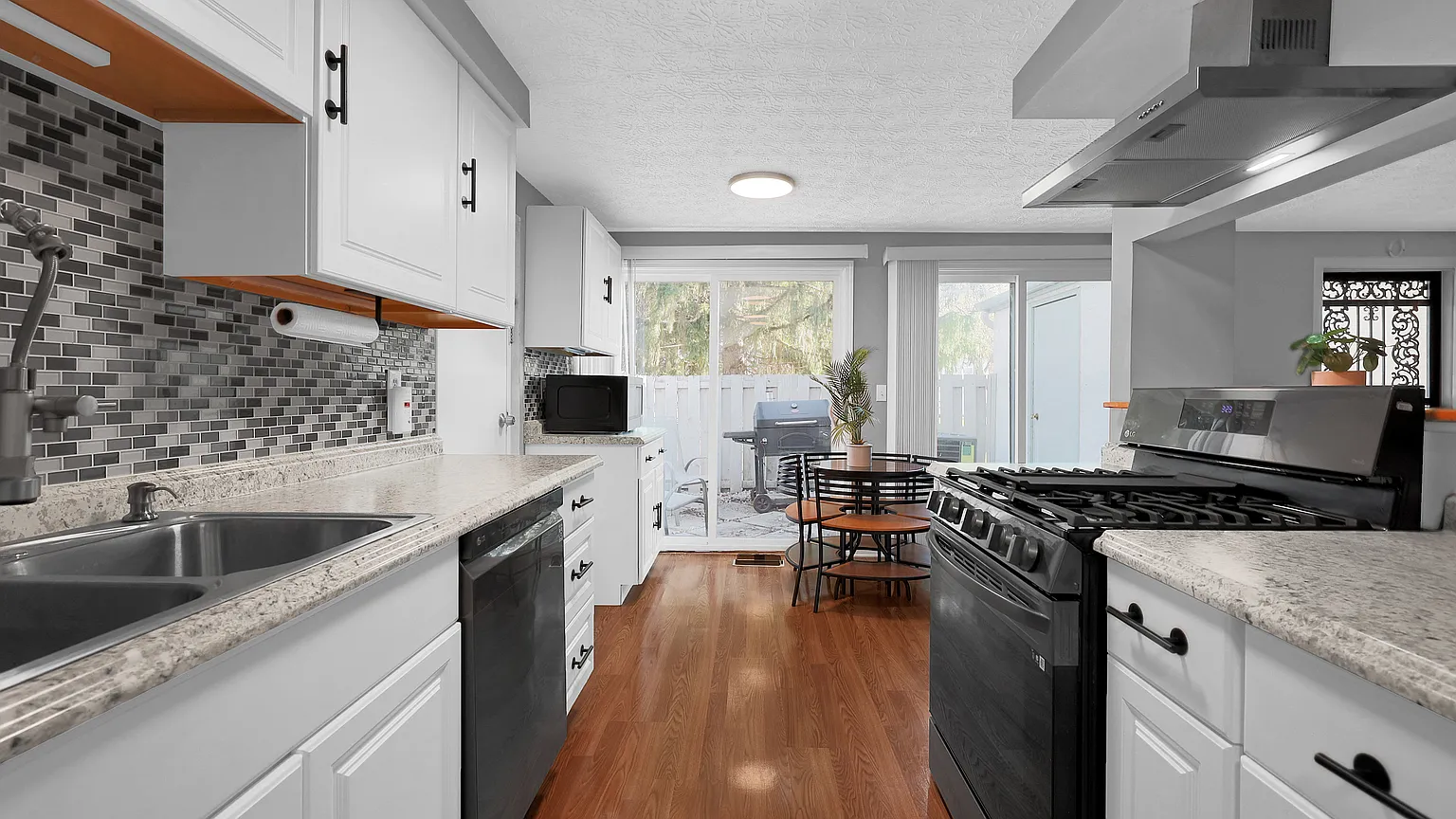 2509 Burgandy Lane - 1